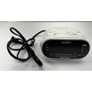 Sony Dream Machine Dual Alarm Clock Radio Model ICF-C318 AM/FM  - White TESTED